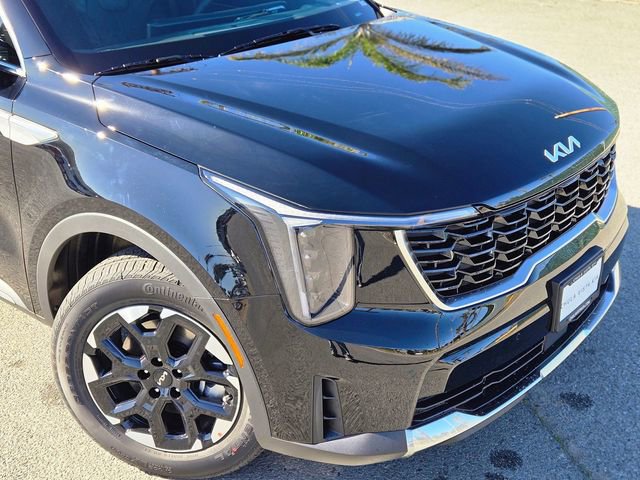 New 2026 Kia Sorento S image 3