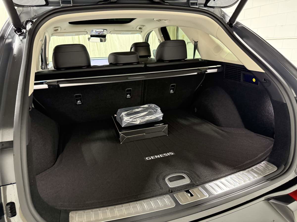 Used 2026 Genesis GV70 2.5T Advanced AWD/4WD image 19