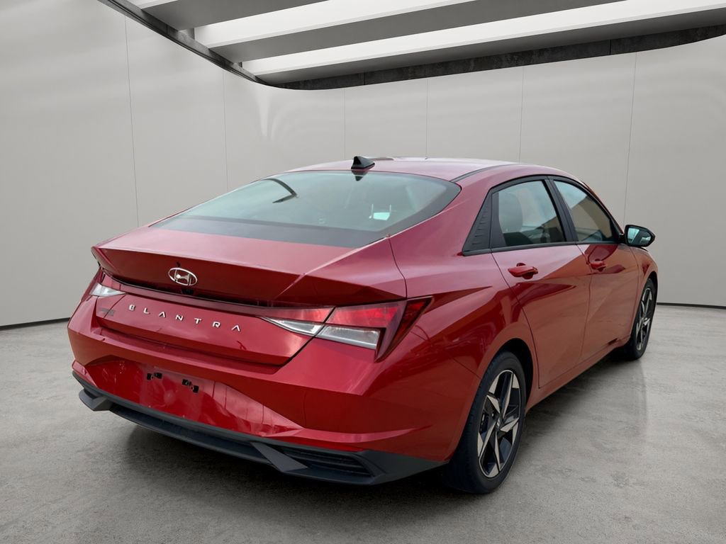 Used 2023 Hyundai Elantra SEL w/ Convenience Package FWD image 8