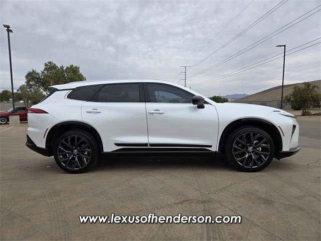 Used 2025 Toyota Crown Signia image 7