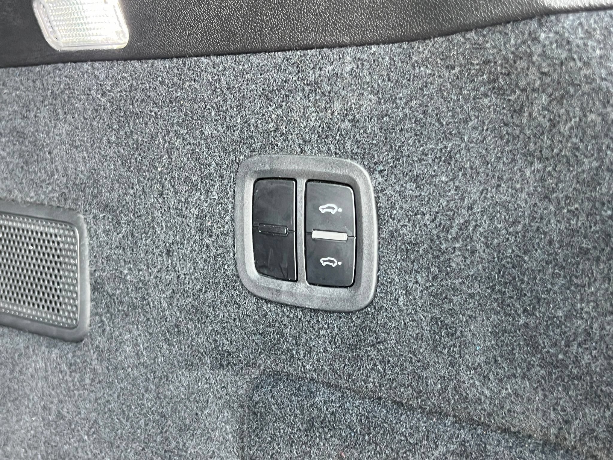 Used 2021 Porsche Cayenne Turbo AWD/4WD image 20