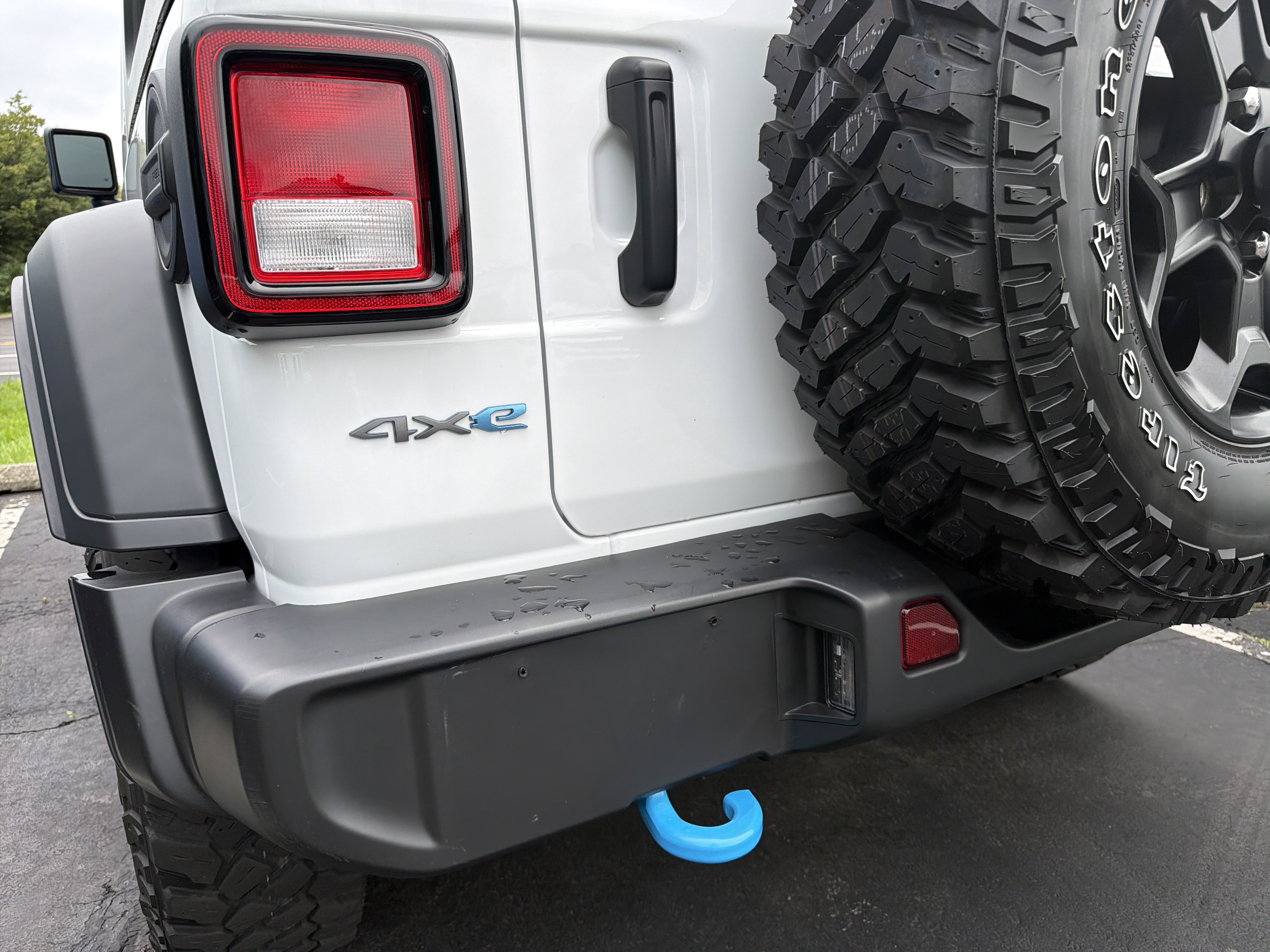 Certified 2023 Jeep Wrangler Unlimited w/ Cold Weather Group AWD/4WD image 10