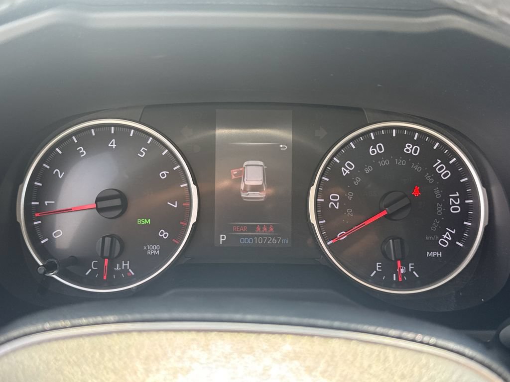 Used 2021 Toyota RAV4 XLE Premium FWD image 26
