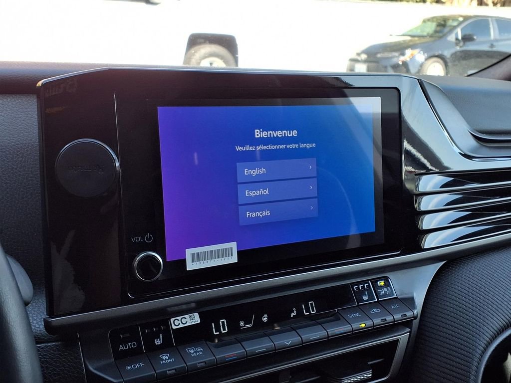 Certified 2025 Toyota Camry SE w/ Convenience Package image 8