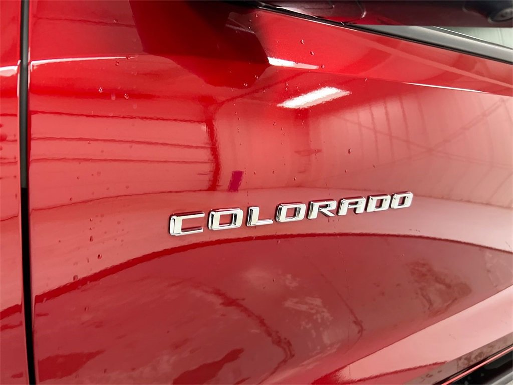 Used 2025 Chevrolet Colorado ZR2 w/ Technology Package image 28