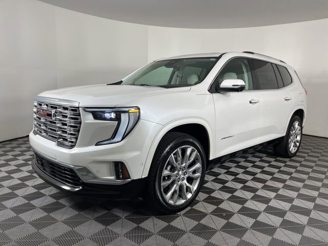 Used 2025 GMC Acadia Denali w/ Super Cruise Package image 5