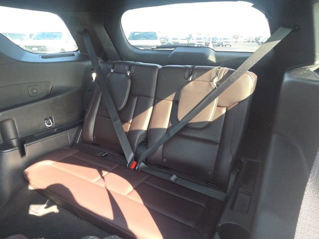 Used 2025 Ford Explorer Platinum w/ LUX Leather Package AWD/4WD image 19