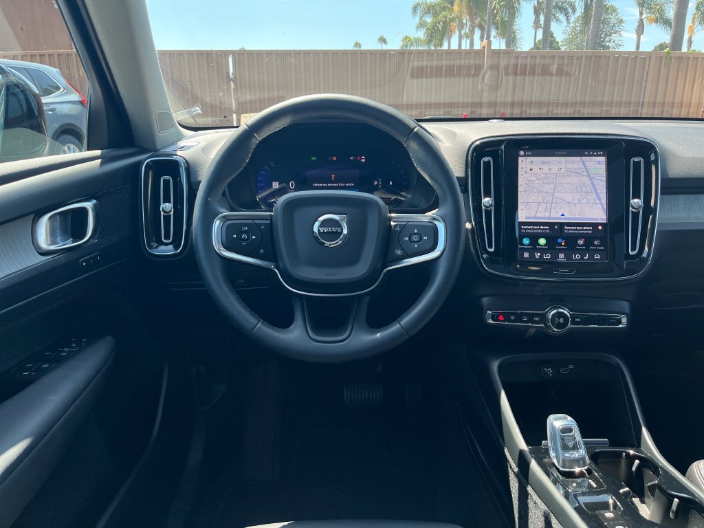 Used 2023 Volvo XC40 B5 Plus w/ Driver Assist Package AWD/4WD image 13