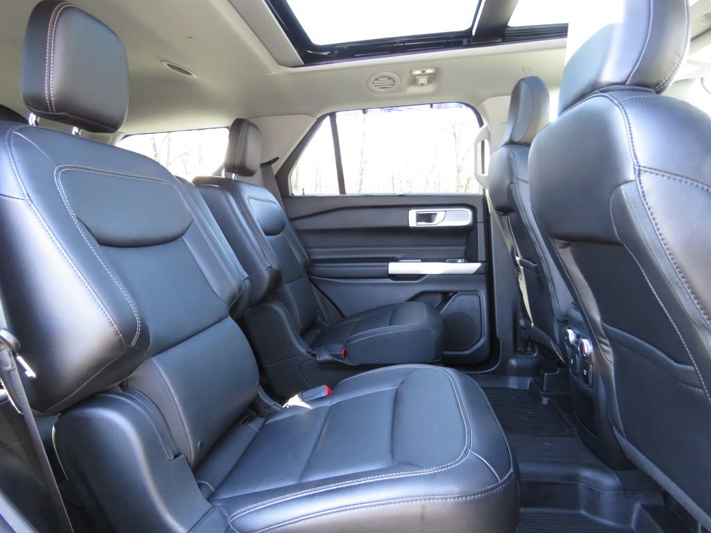 Used 2021 Ford Explorer Limited w/ Hybrid Equipment Group 310A image 16