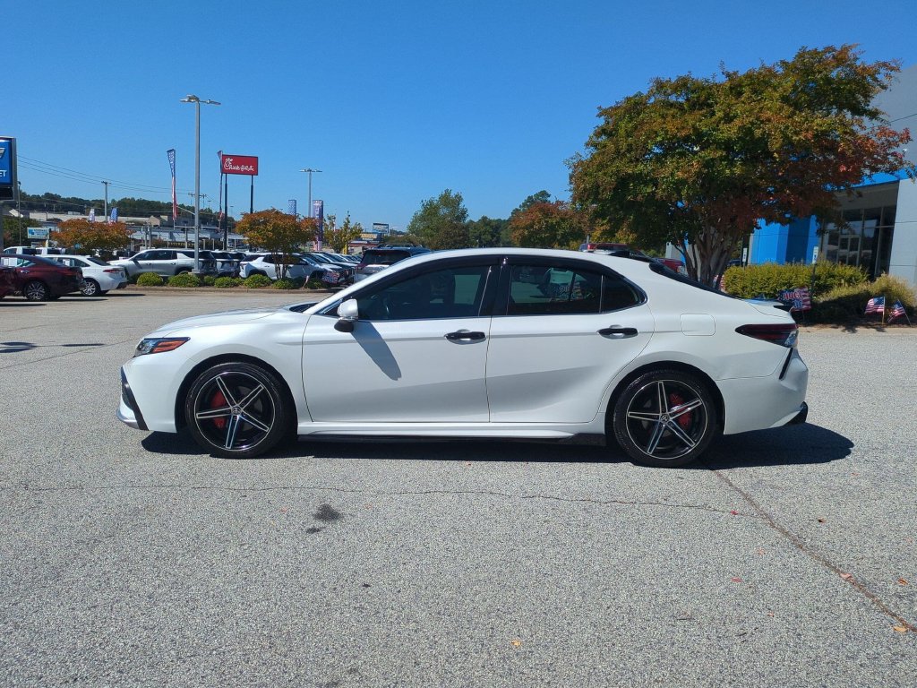 Used 2021 Toyota Camry XSE FWD image 6