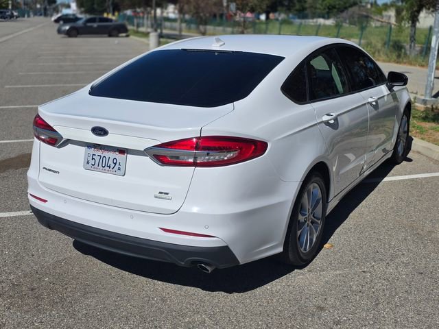 Used 2020 Ford Fusion SE image 11