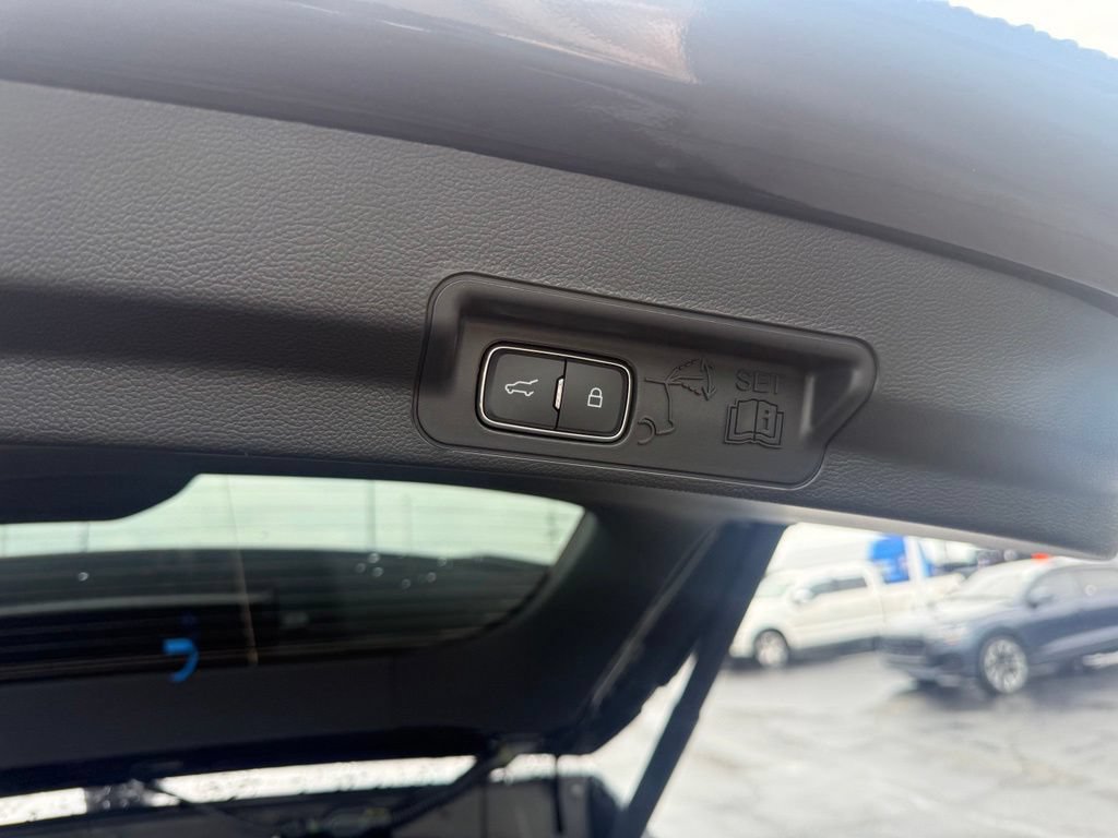 New 2026 Ford Explorer Platinum AWD/4WD image 45