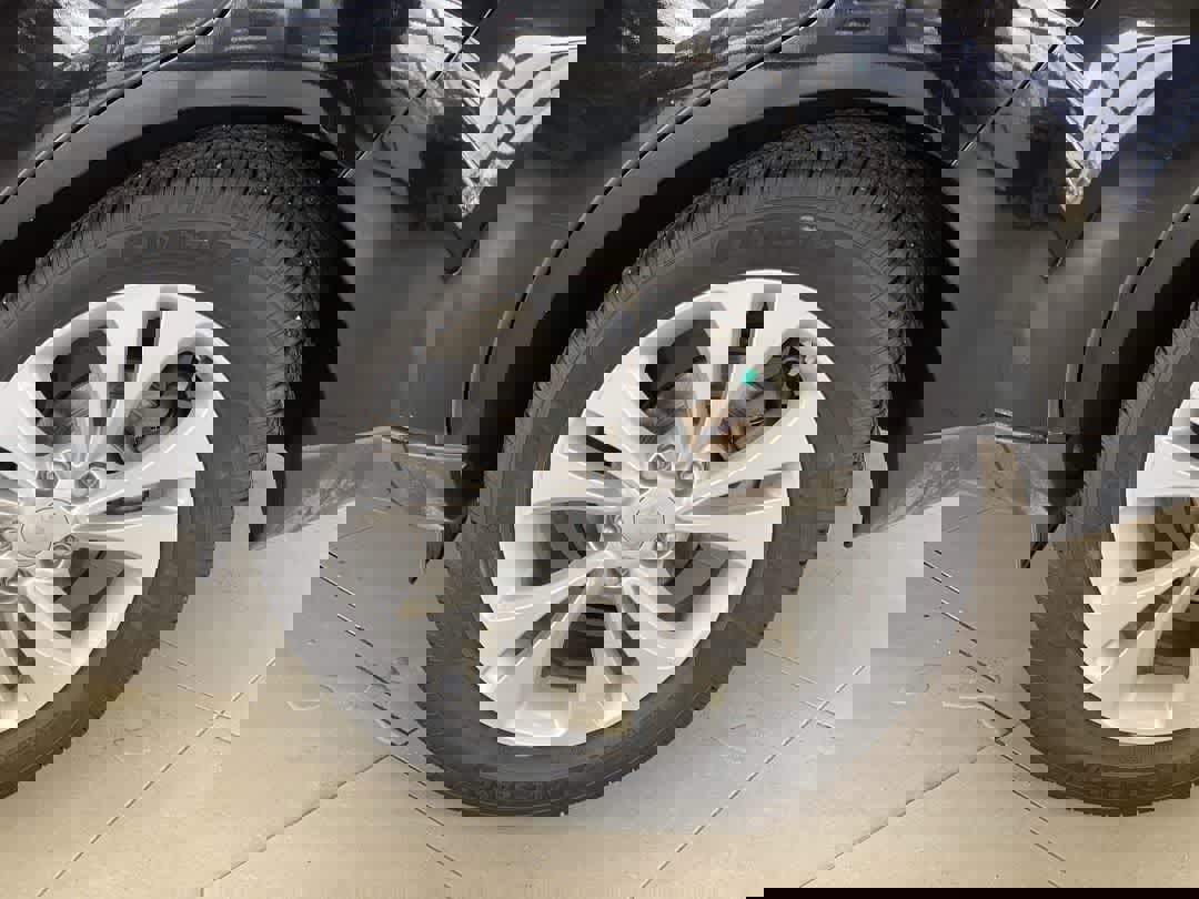 Used 2016 Kia Soul + image 12