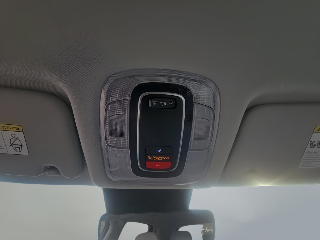 Used 2025 Hyundai Kona SEL FWD image 37
