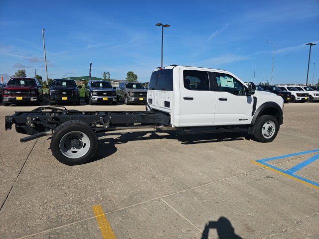 Used 2024 Ford F550 2WD Crew Cab Super Duty image 4