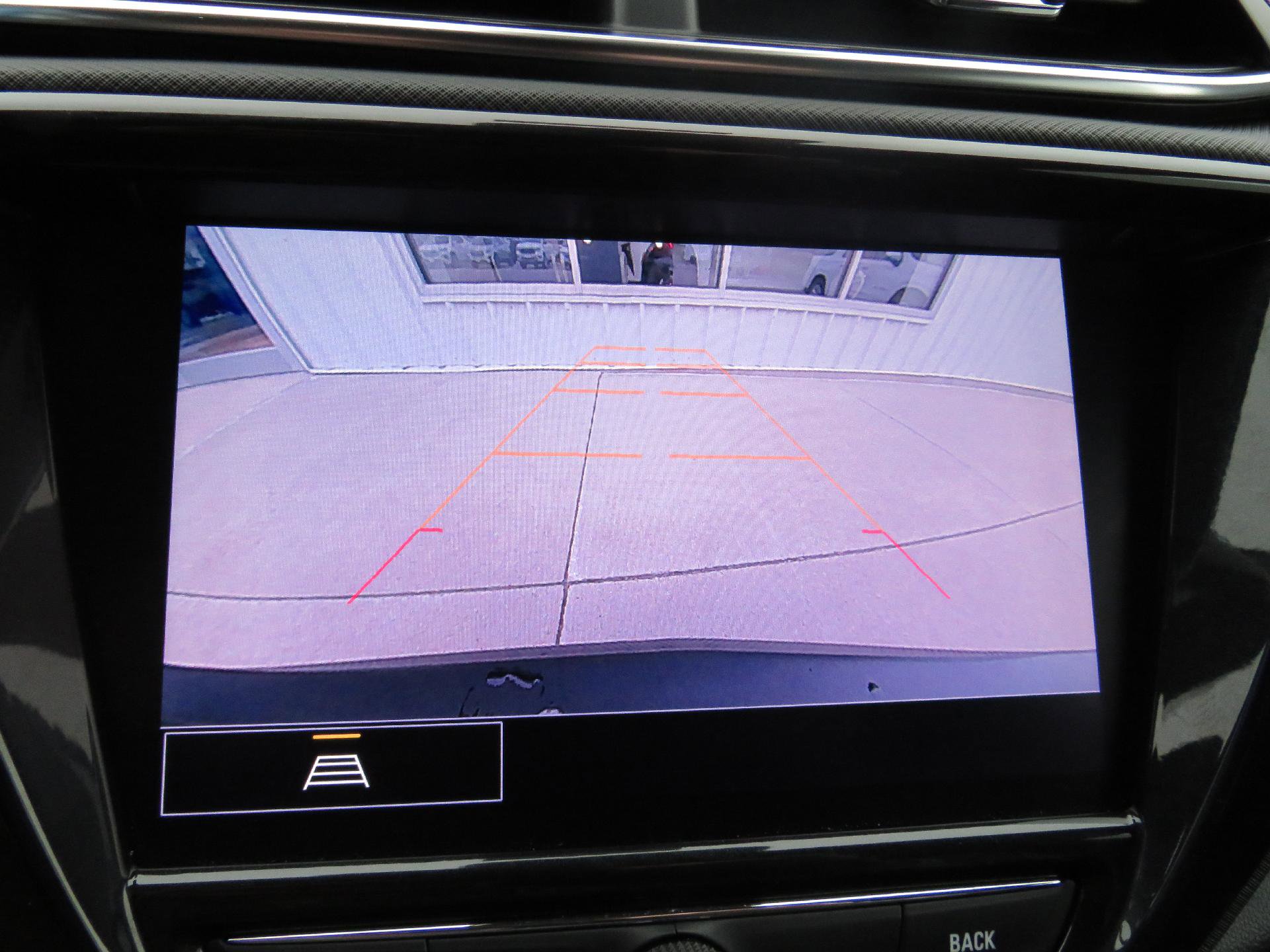 Used 2022 Chevrolet TrailBlazer RS w/ Technology Package image 6