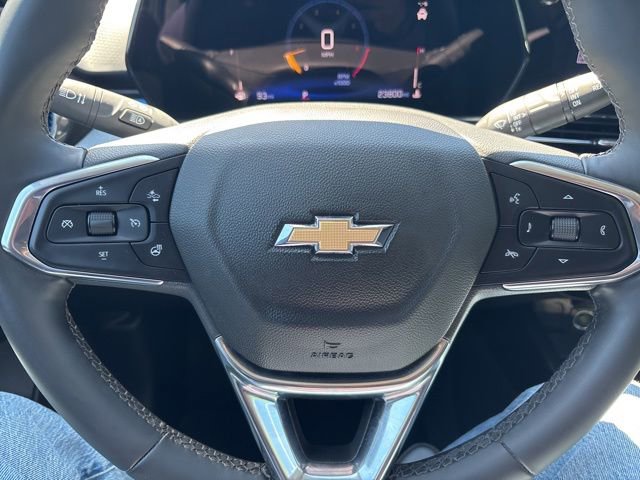 Used 2025 Chevrolet Trax LT w/ LT Convenience Package FWD image 21