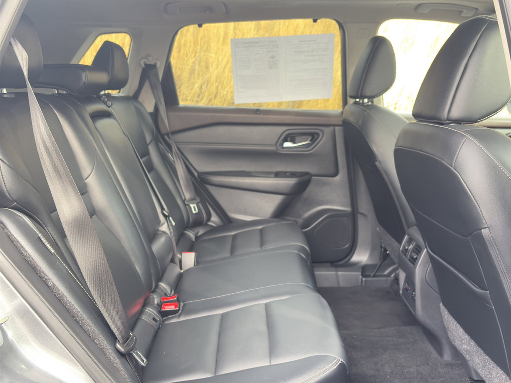 Used 2023 Nissan Rogue SL w/ SL Premium Package image 38