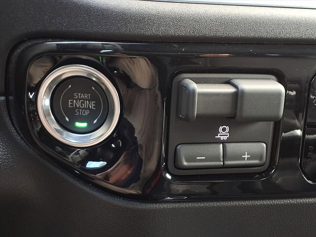 New 2026 Chevrolet Silverado 1500 RST w/ RST All Star Premium Package image 13