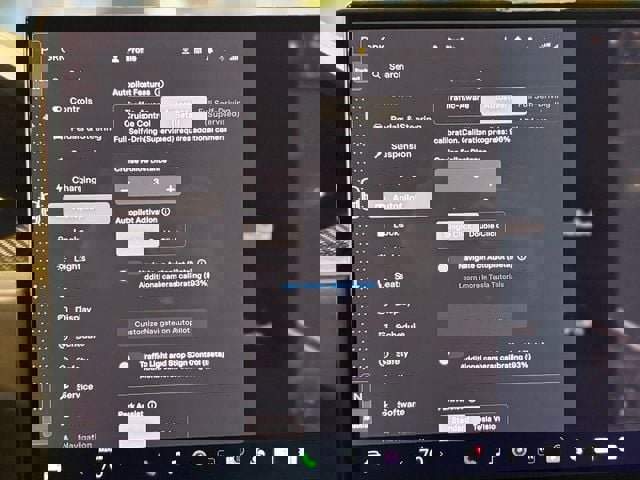 Used 2022 Tesla Model X Plaid image 30