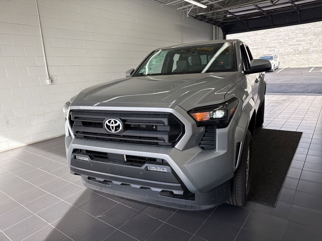 New 2026 Toyota Tacoma SR5 image 3