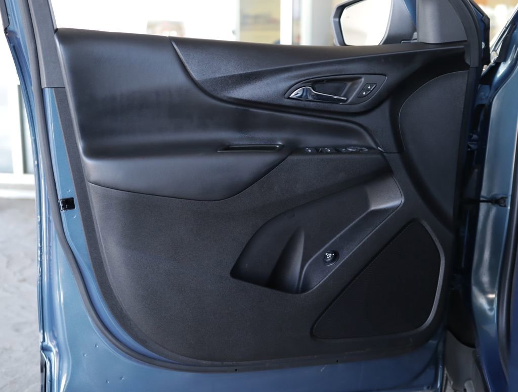 Used 2024 Chevrolet Equinox LT w/ LPO, Floor Liner Package FWD image 21