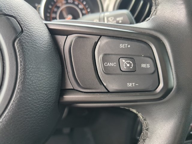 Used 2022 Jeep Gladiator Sport AWD/4WD image 32