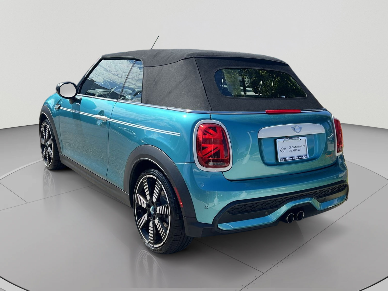 Used 2024 MINI Cooper S w/ Seaside Edition FWD image 3
