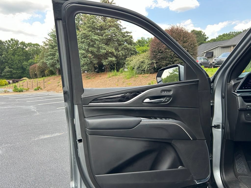 Used 2023 Cadillac Escalade V AWD/4WD image 61