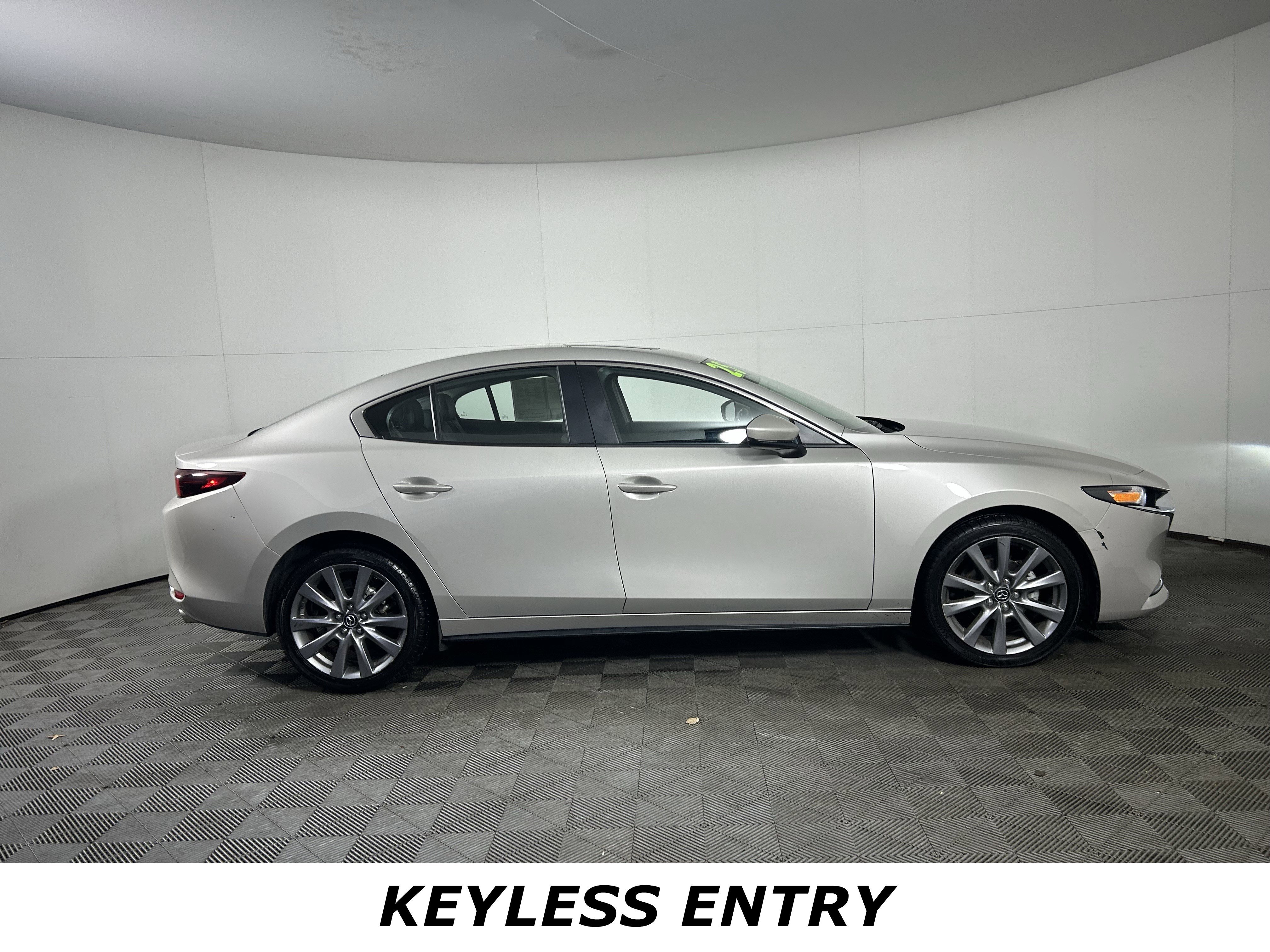 Used 2025 MAZDA MAZDA3 s image 8