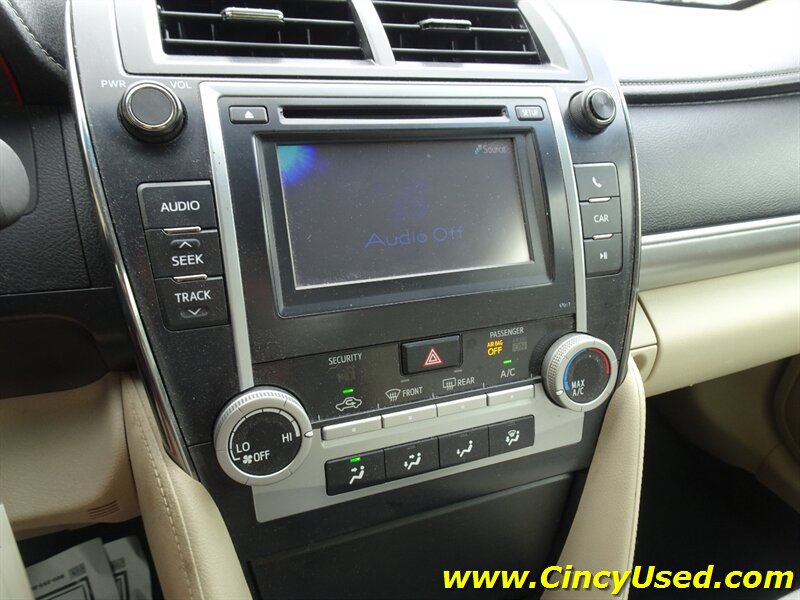 Used 2012 Toyota Camry LE FWD image 19