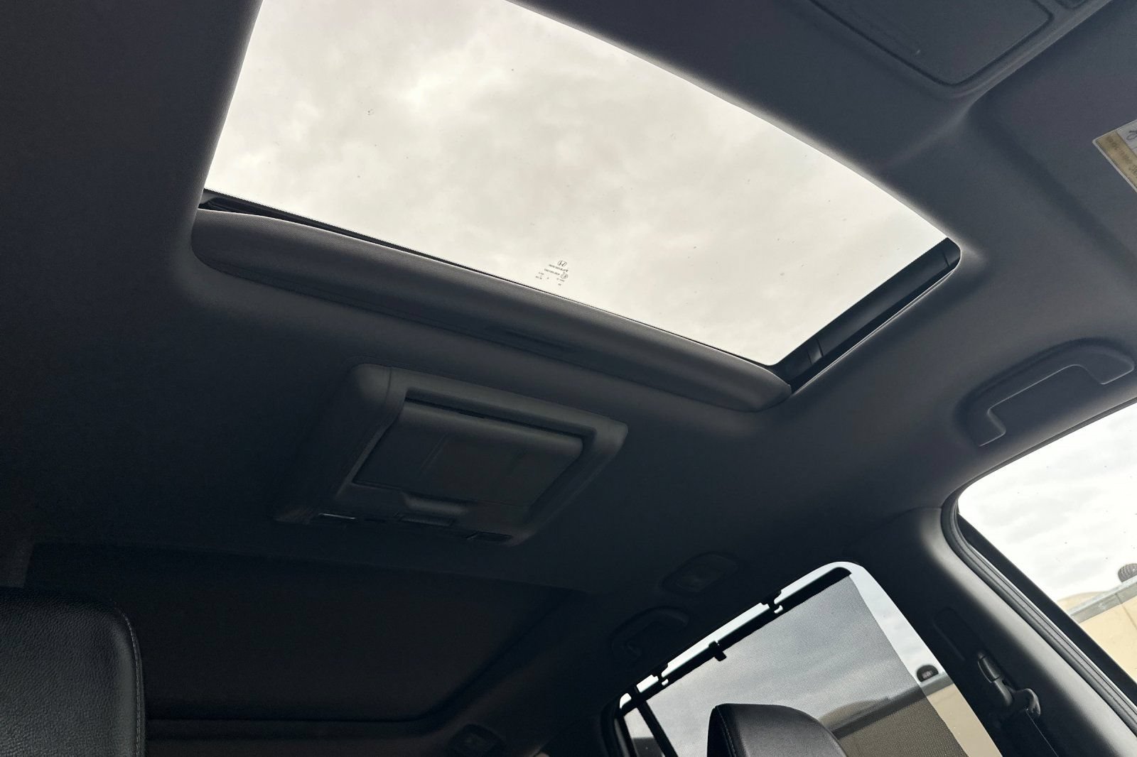 Used 2018 Honda Pilot Elite image 20