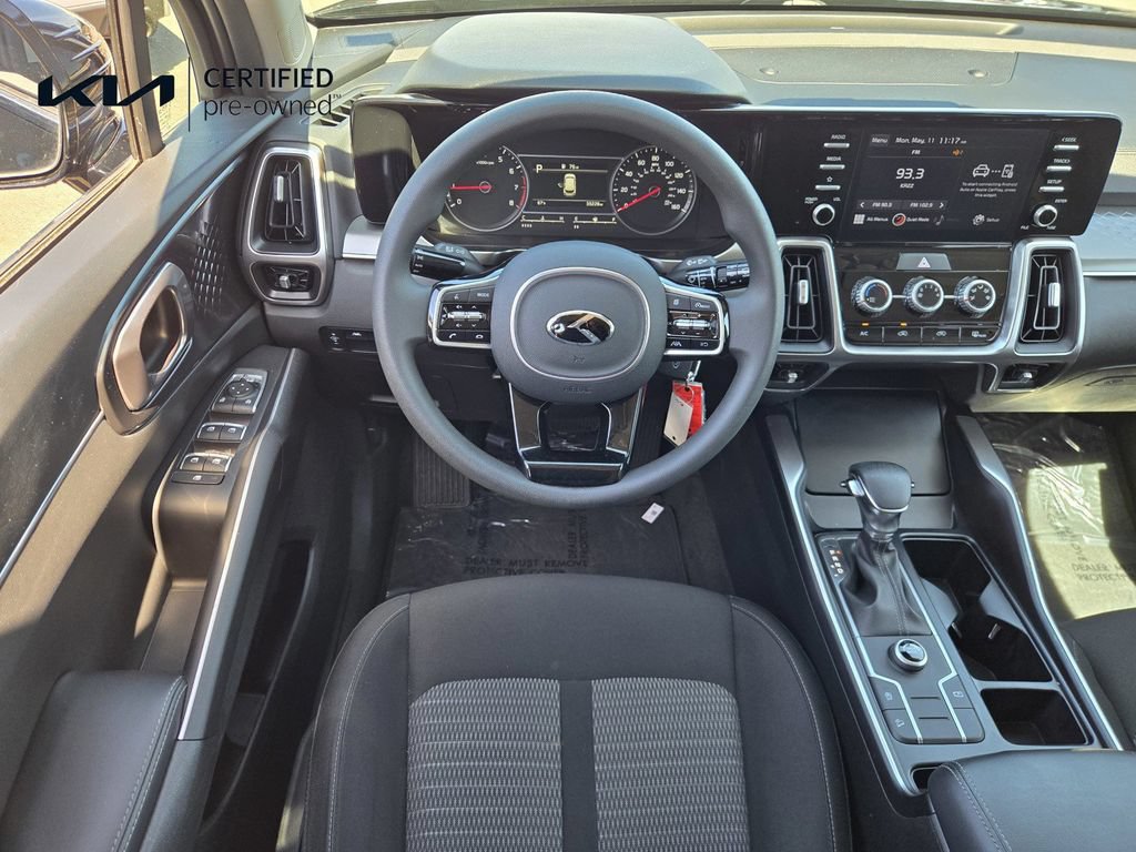 Used 2021 Kia Sorento LX FWD image 14