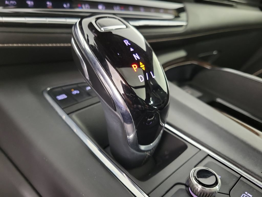 Used 2023 Cadillac Escalade Sport Platinum AWD/4WD image 30