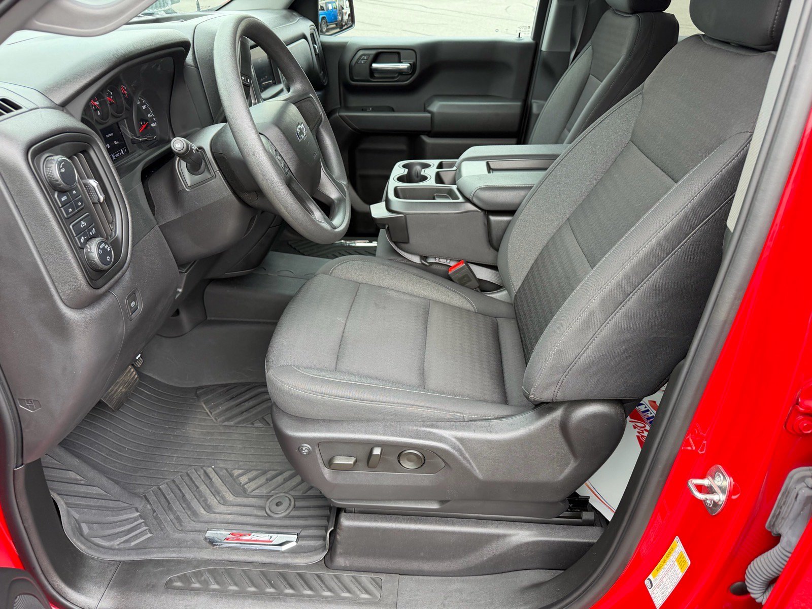 Used 2024 Chevrolet Silverado 1500 Custom Trail Boss AWD/4WD image 11