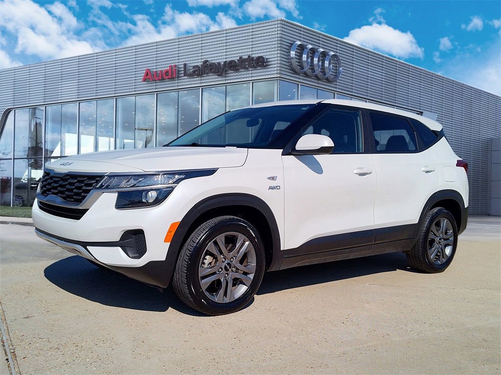 Used 2023 Kia Seltos LX image 1