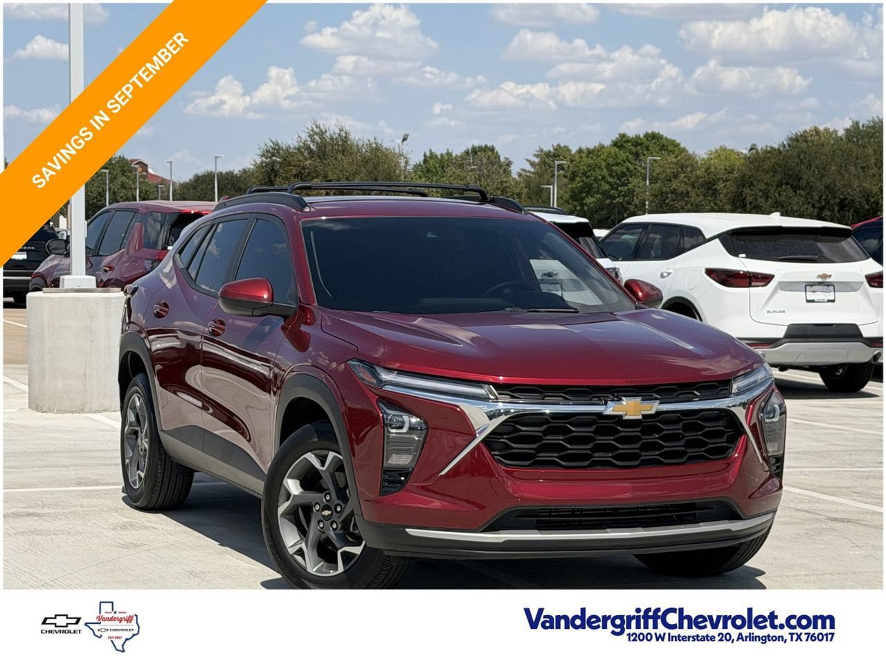 Used 2024 Chevrolet Trax LT w/ Driver Confidence Package FWD image 2