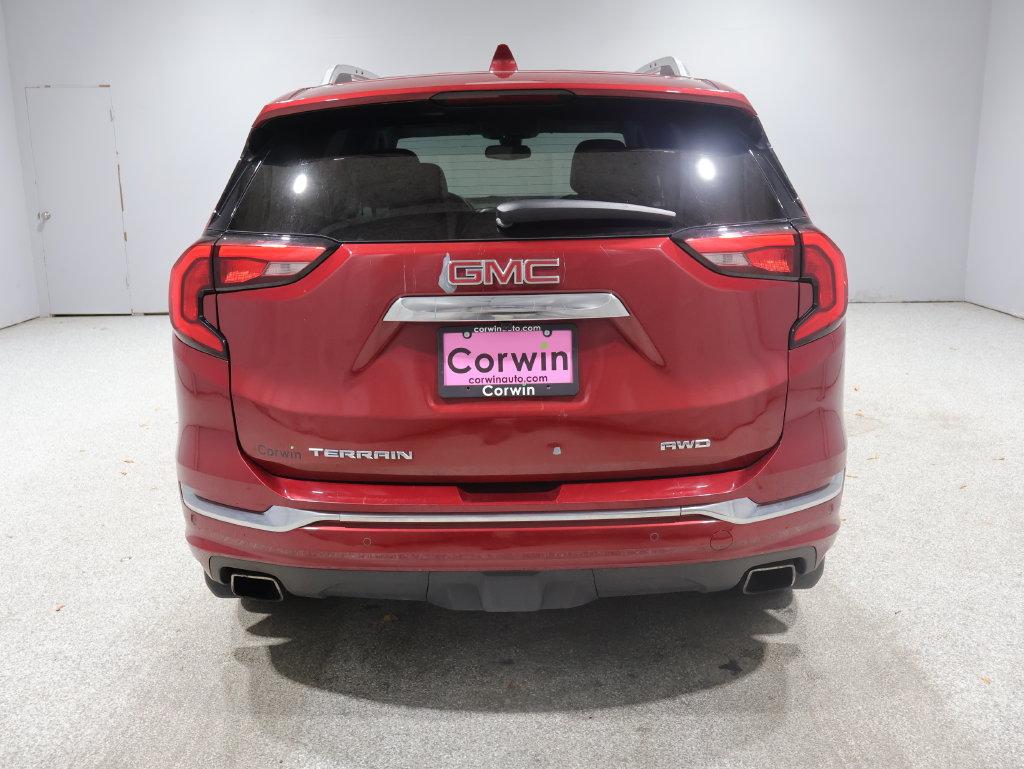 Used 2018 GMC Terrain Denali w/ Advanced Safety Package AWD/4WD image 3
