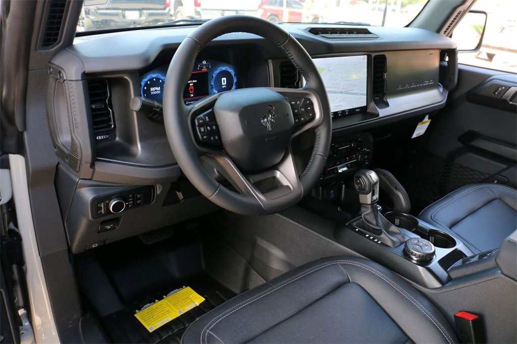 New 2025 Ford Bronco Badlands image 17