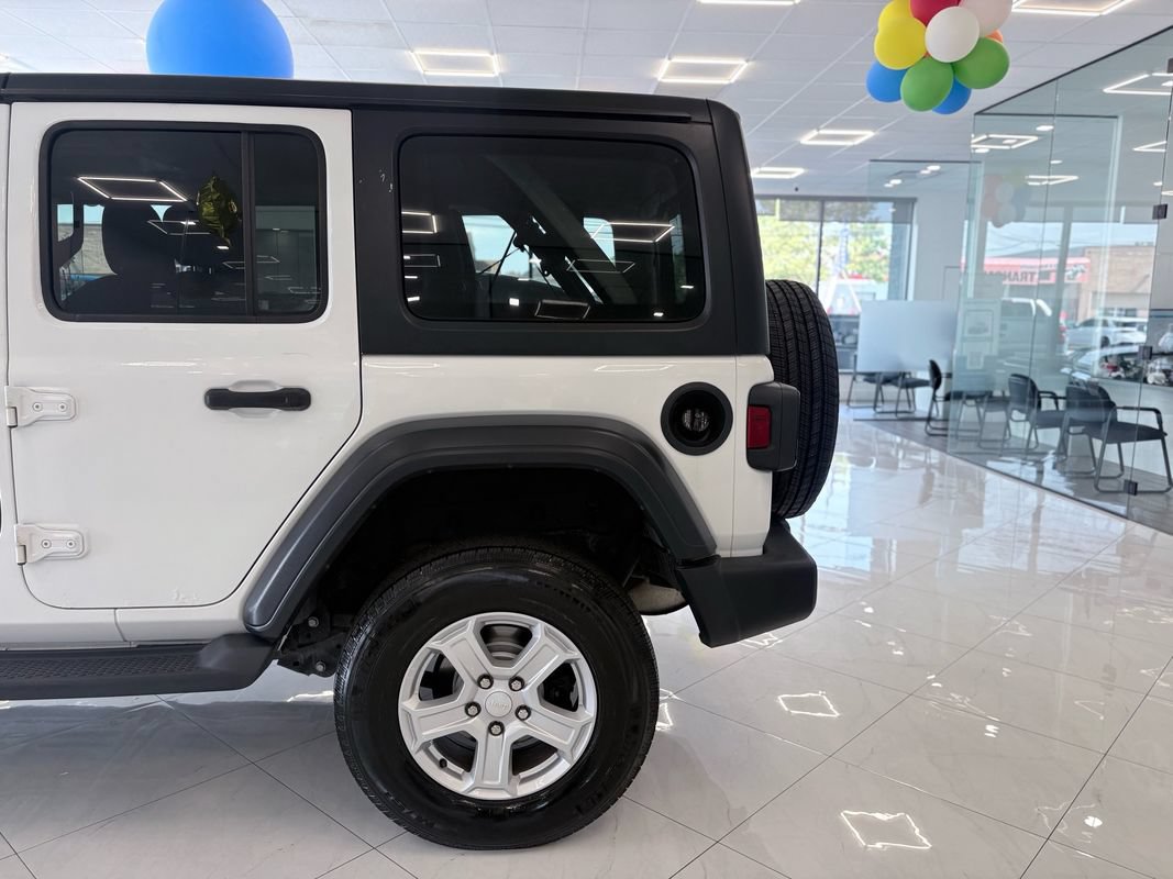 Used 2018 Jeep Wrangler Unlimited Sport S AWD/4WD image 7