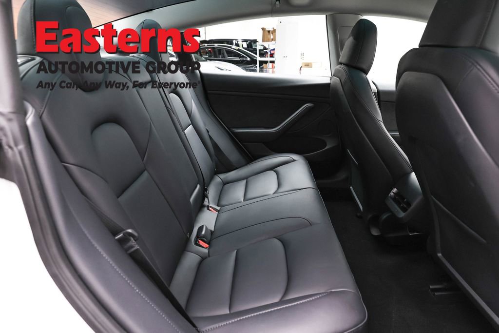 Used 2023 Tesla Model 3 Standard Range image 18
