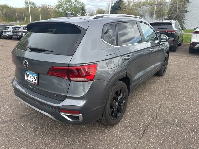 Used 2023 Volkswagen Taos SE w/ Black Wheel Package AWD/4WD image 3