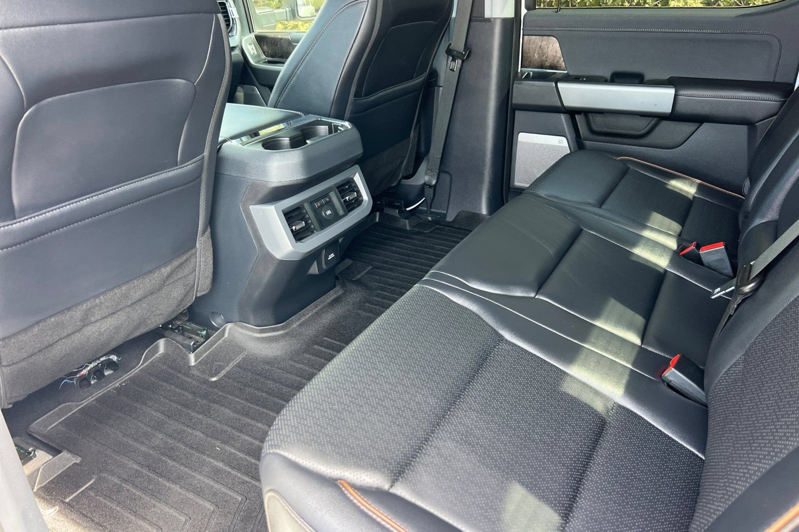 Certified 2025 Ford F250 Lariat AWD/4WD image 14