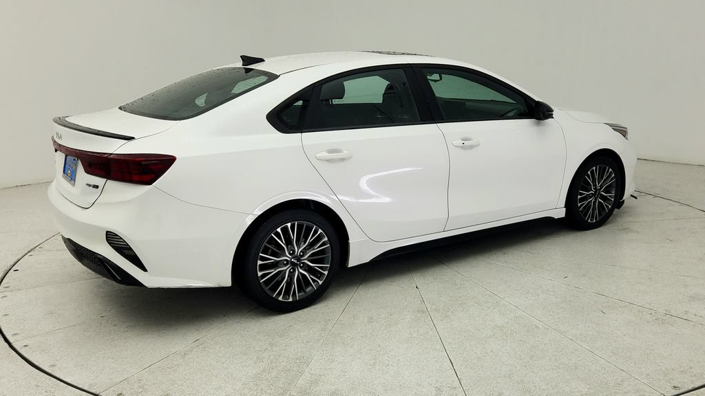 Used 2024 Kia Forte GT-Line w/ GT-Line Premium Package FWD image 8