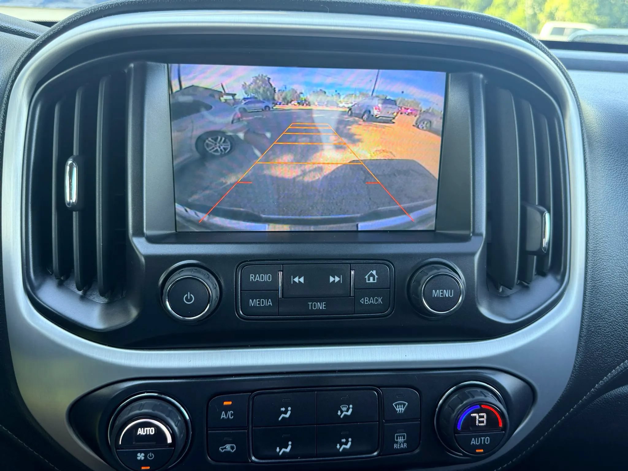 Used 2015 GMC Canyon SLE w/ SLE Convenience Package RWD image 18