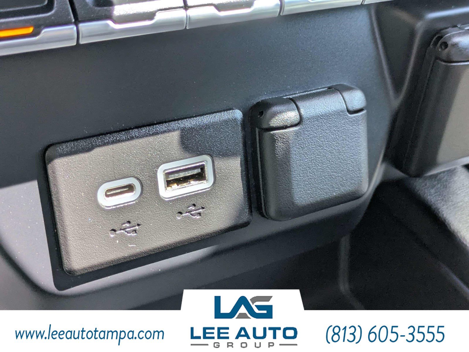 Used 2021 Chevrolet Silverado 1500 LT Trail Boss w/ Convenience Package II AWD/4WD image 16