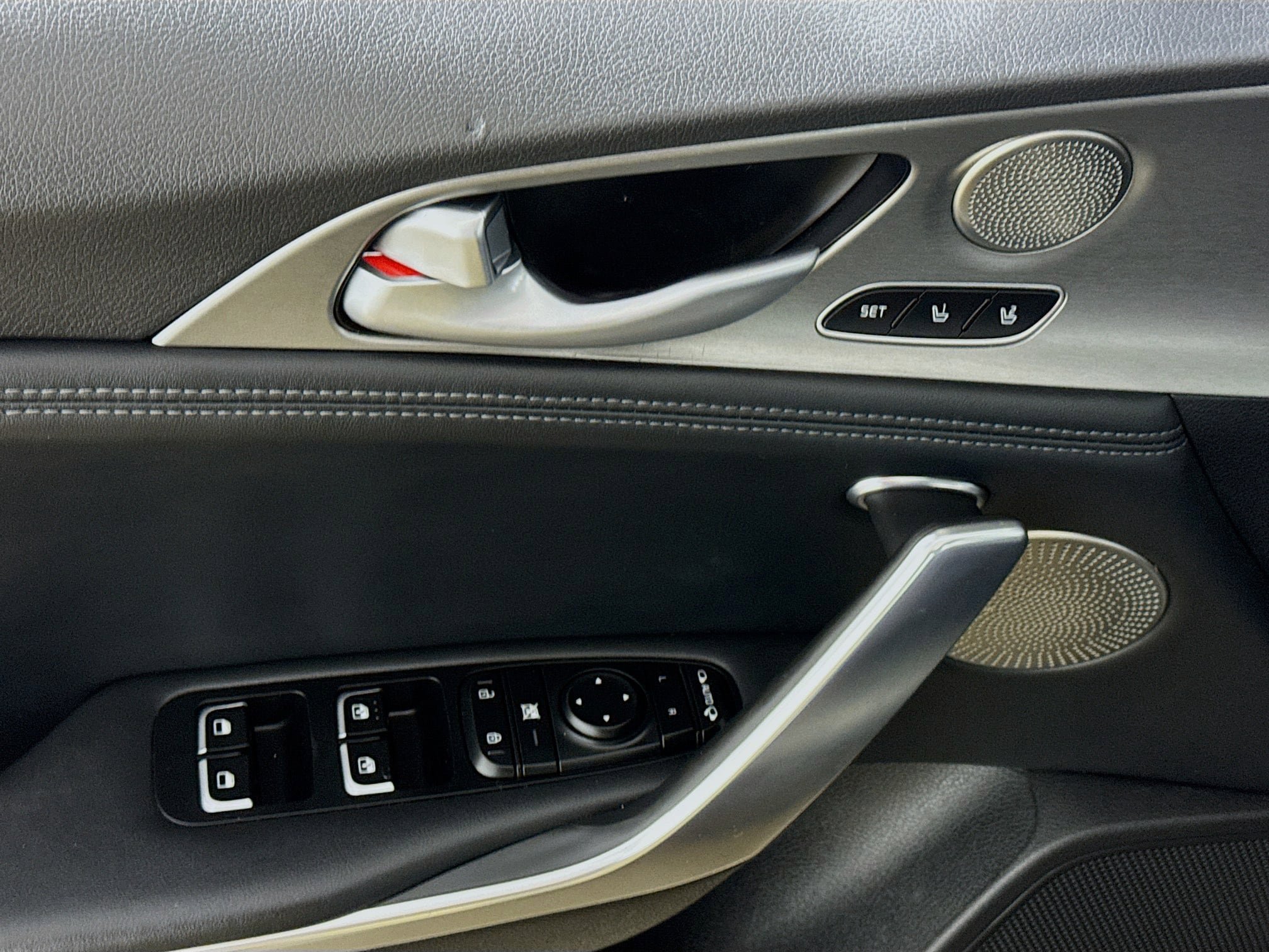Used 2019 Kia Stinger GT2 image 21