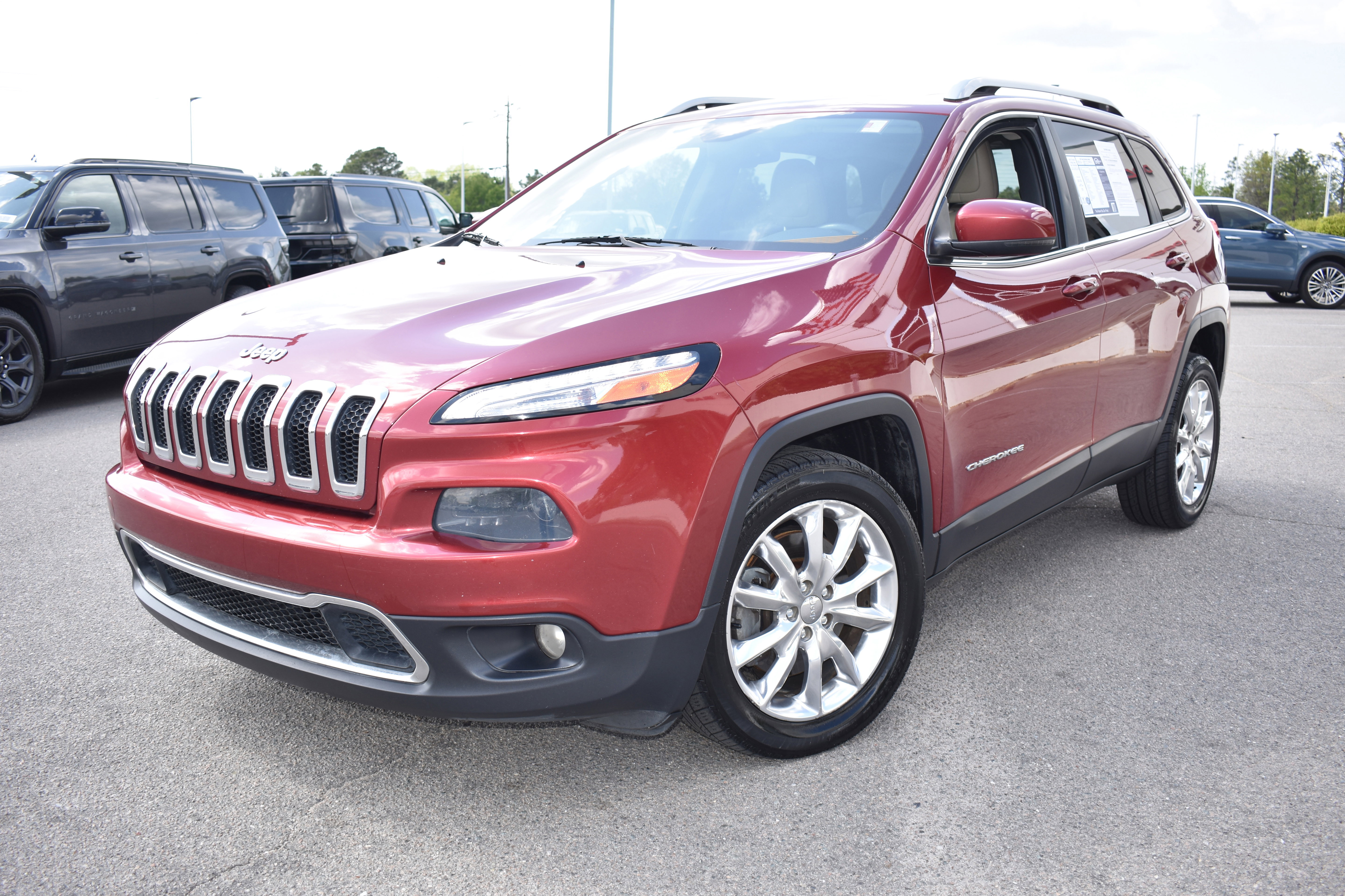 Used 2015 Jeep Cherokee Limited image 5