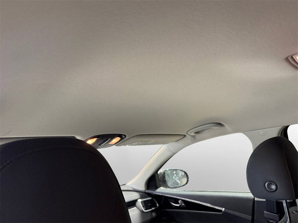 Used 2020 Kia Sorento LX w/ LX I4 Convenience Package image 23