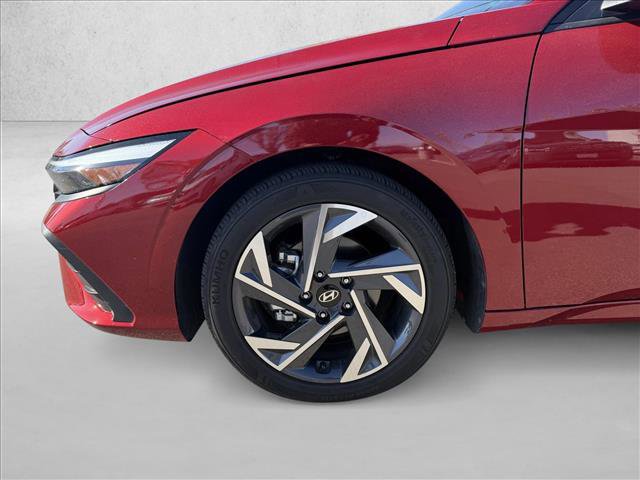 Certified 2025 Hyundai Elantra Sport w/ Cargo Package image 20